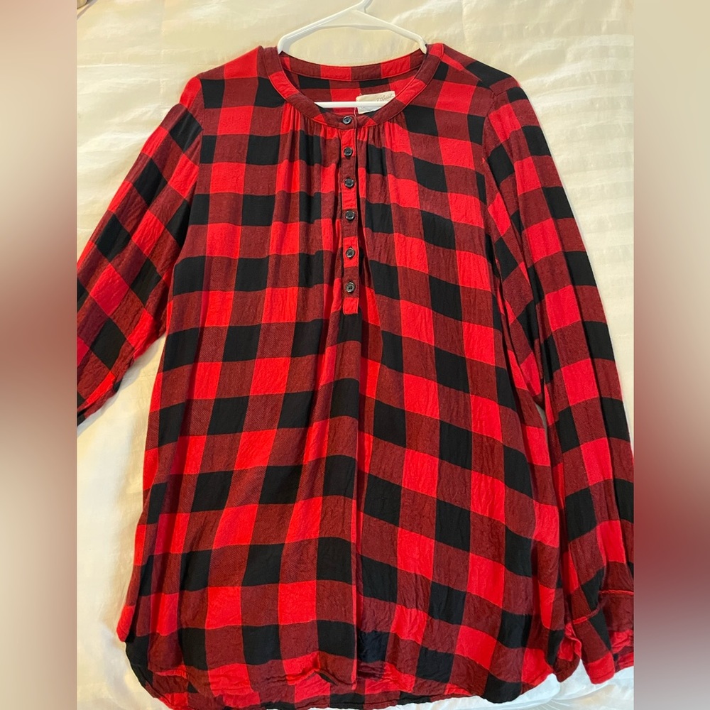 Universal Threads Buffalo Plaid Tunic Top